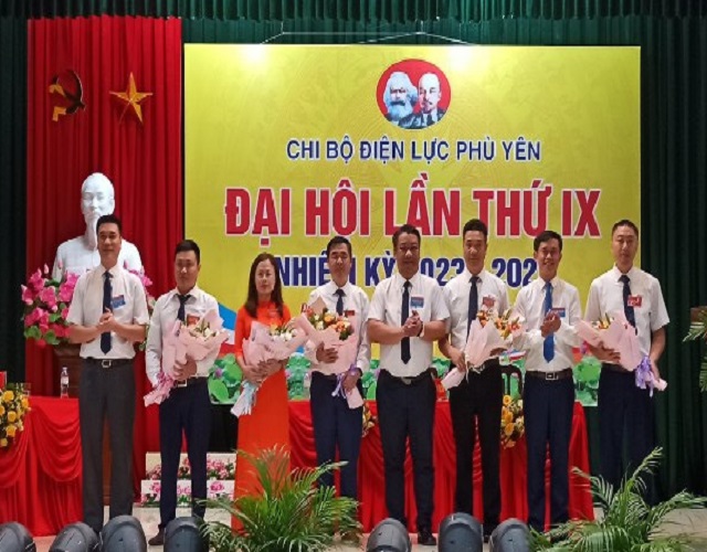 Chi bộ Điện lực Phù Yên tổ chức thành công Đại hội chi bộ điểm